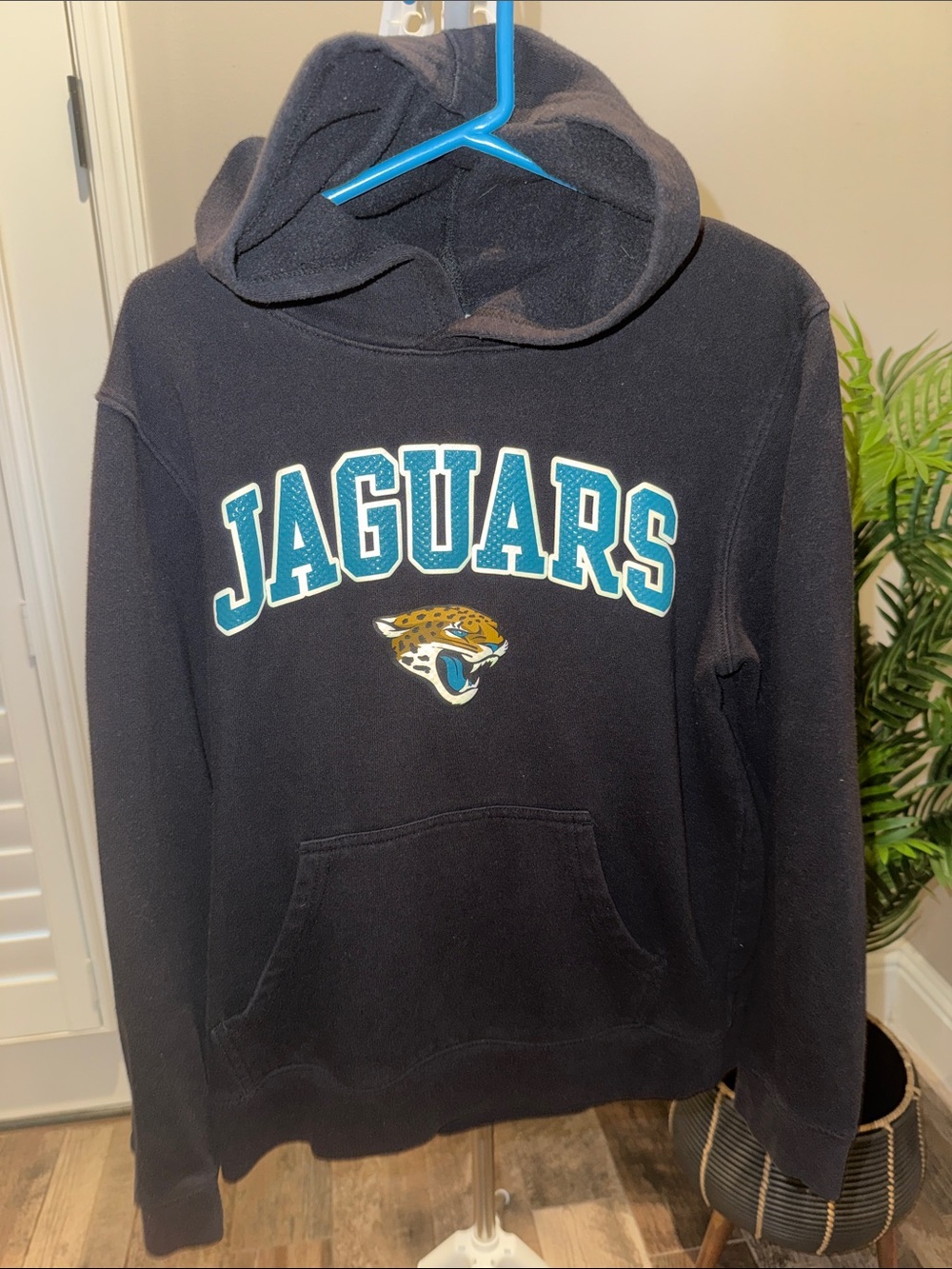 Boys Jacksonville Jaguars Black Pullover Hoodie size large 10/12